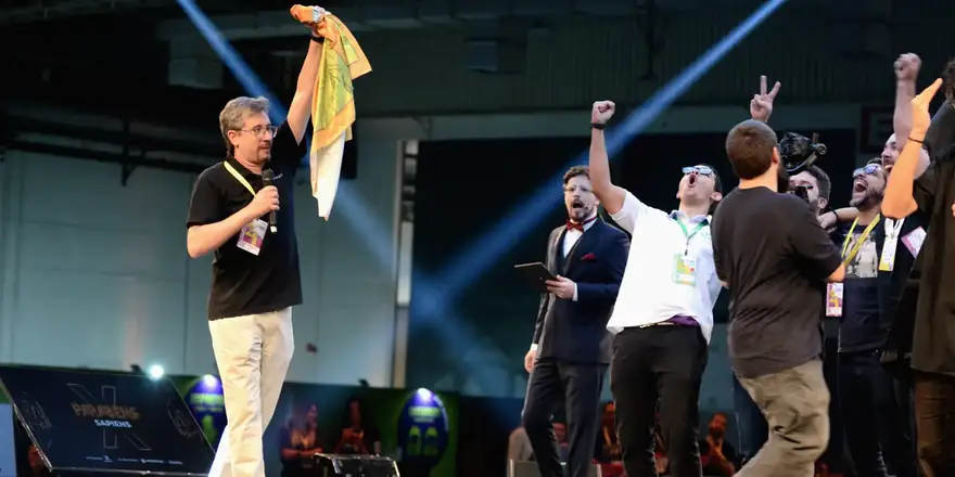 Comemoração da Sapiens Agro no palco do Startup Awards